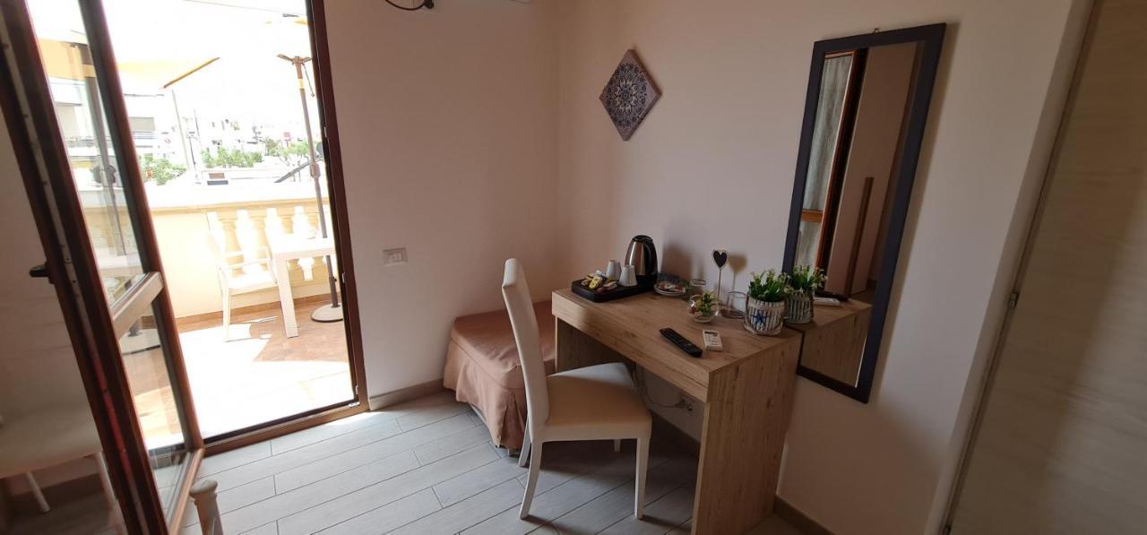 Kalispera Hotel Torre Lapillo Kültér fotó