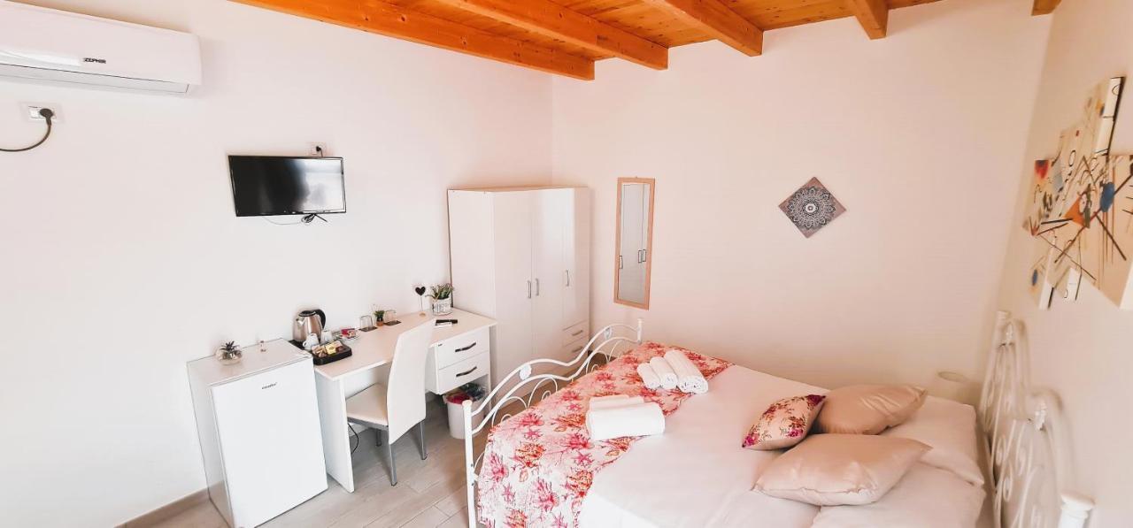Kalispera Hotel Torre Lapillo Kültér fotó